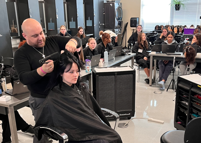 Hair cutting class at Hair Salon